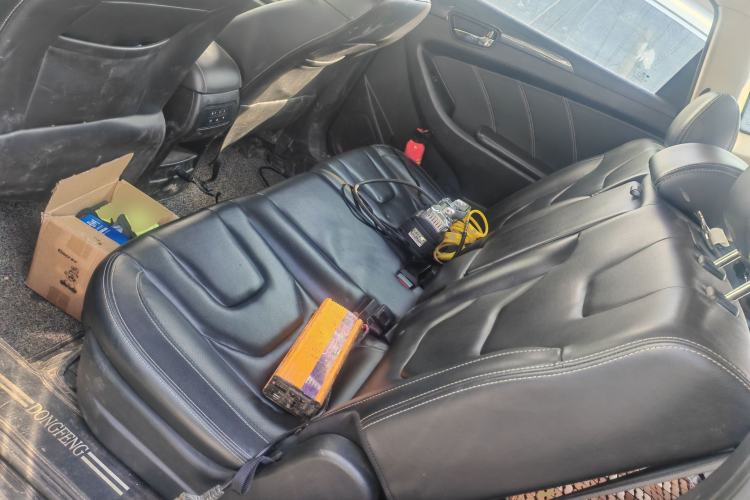 Used Dongfeng Fengon 580 2016 1.5T Manual Luxury Edition Left Rear Seat