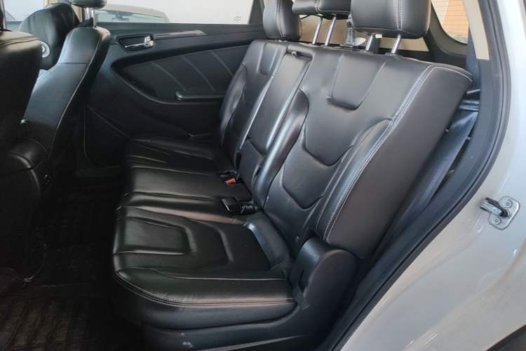 Used Dongfeng Fengon 580 2016 1.5T Manual Luxury Edition Left Rear Seat