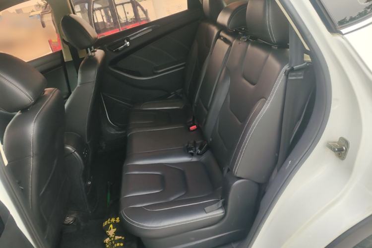Used Dongfeng Fengon 580 2016 Revised Version 1.5T CVT Comfort Edition Left Rear Seat