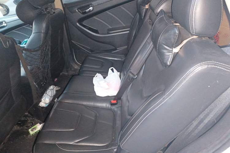 Used Dongfeng Fengon 580 2016 1.8L Manual Comfort Model Left Rear Seat