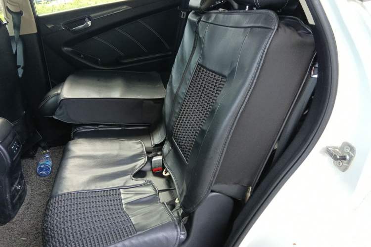 Used Dongfeng Fengon 580 2016 1.8L Manual Comfort Model Left Rear Seat