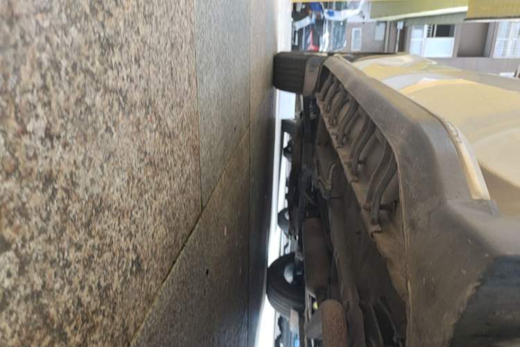 Used Dongfeng Fengon 580 2016 Revised Version 1.5T CVT Luxury Edition Left Side Sill