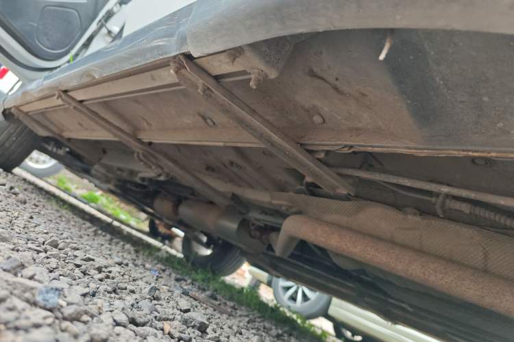 Used Dongfeng Fengon 580 2016 1.8L Manual Comfort Model Left Side Sill
