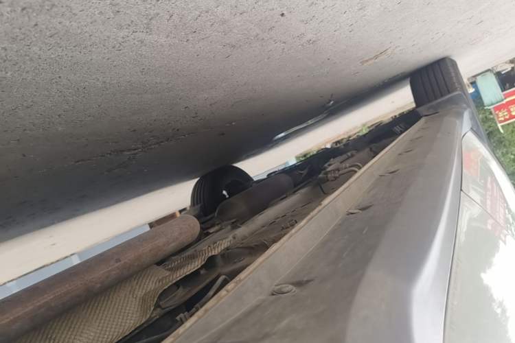 Used Dongfeng Fengon 580 2016 1.5T Manual Luxury Edition Left Side Sill