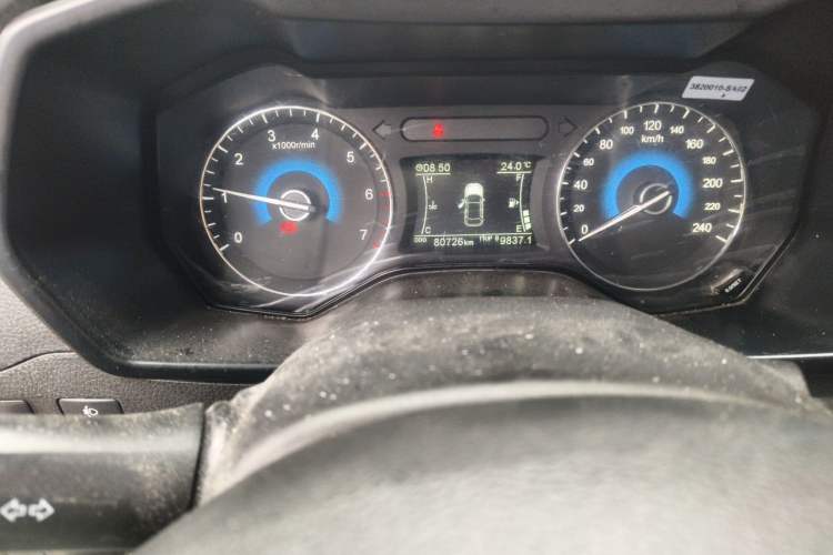 Used Dongfeng Fengon 580 2016 1.5T Manual Luxury Edition Odometer Close Up