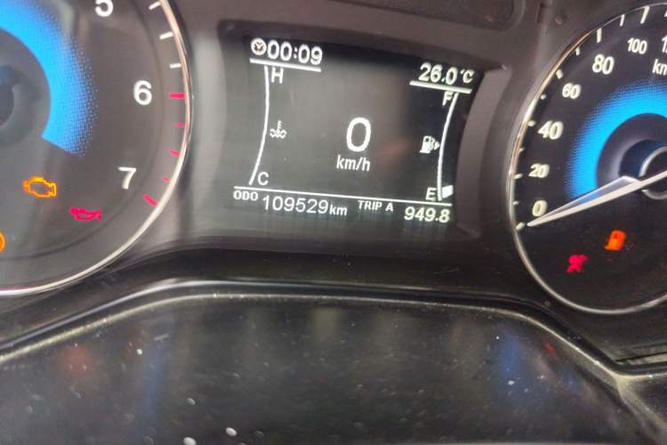 Used Dongfeng Fengon 580 2016 1.5T Manual Luxury Edition Odometer Close Up