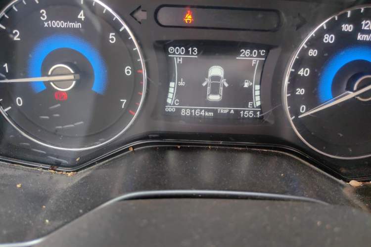 Used Dongfeng Fengon 580 2016 1.8L Manual Comfort Model Odometer Close Up