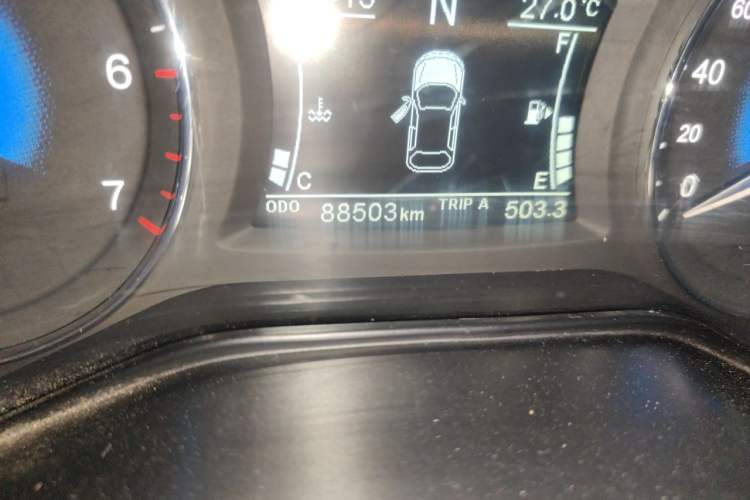 Used Dongfeng Fengon 580 2016 Revised Version 1.5T CVT Luxury Edition Odometer Close Up