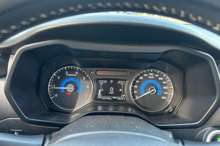 Used Dongfeng Fengon 580 2016 Revised Version 1.5T CVT Luxury Edition Odometer Close Up