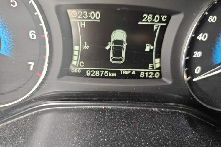 Used Dongfeng Fengon 580 2016 1.5T Manual Luxury Edition Odometer Close Up