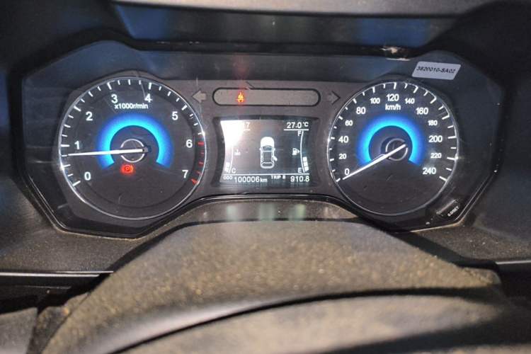 Used Dongfeng Fengon 580 2016 1.5T Manual Luxury Edition Odometer Close Up