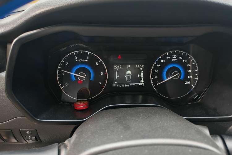 Used Dongfeng Fengon 580 2016 Revised Version 1.5T CVT Luxury Edition Odometer Close Up
