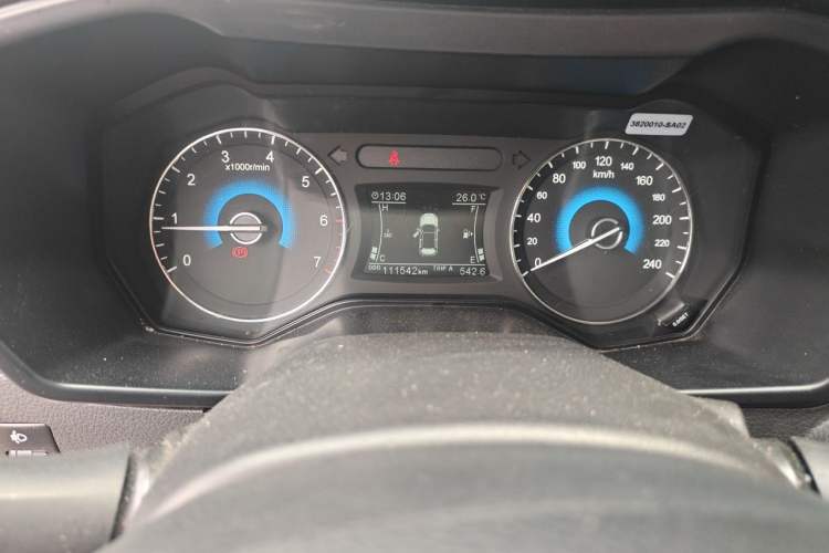 Used Dongfeng Fengon 580 2016 1.5T Manual Luxury Edition Odometer Close Up