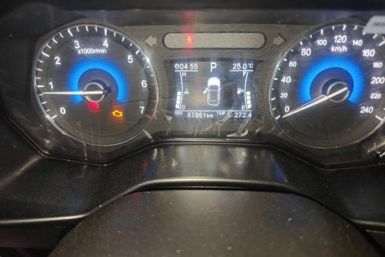 Used Dongfeng Fengon 580 2016 Revised Version 1.5T CVT Luxury Edition Odometer Close Up