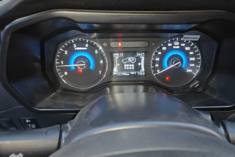 Used Dongfeng Fengon 580 2016 1.5T Manual Luxury Edition Odometer Close Up