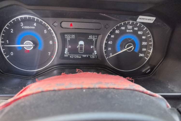 Used Dongfeng Fengon 580 2016 1.5T Manual Luxury Edition Odometer Close Up