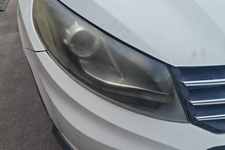 Used Dongfeng Fengon 580 2016 1.8L Manual Comfort Model Right Front Headlight
