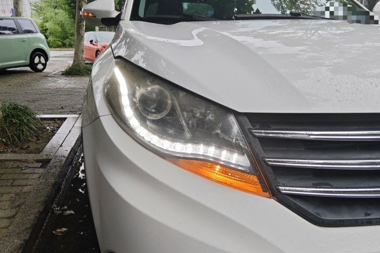 Used Dongfeng Fengon 580 2016 1.8L Manual Comfort Model Right Front Headlight