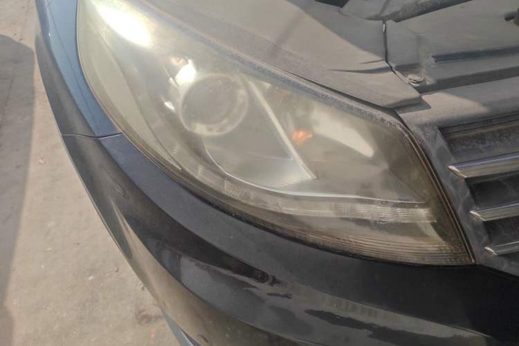 Used Dongfeng Fengon 580 2016 1.5T Manual Luxury Edition Right Front Headlight