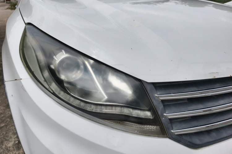Used Dongfeng Fengon 580 2016 1.8L Manual Comfort Model Right Front Headlight
