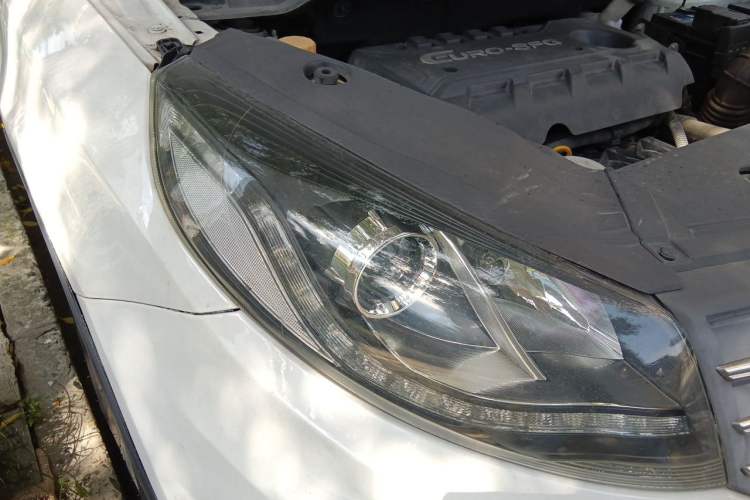 Used Dongfeng Fengon 580 2016 1.8L Manual Comfort Model Right Front Headlight