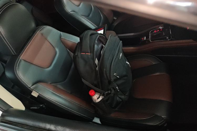 Used Dongfeng Fengon 580 2016 Revised Version 1.5T CVT Luxury Edition Right Front Seat