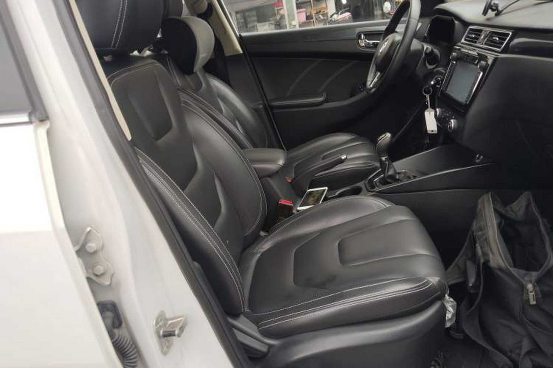 Used Dongfeng Fengon 580 2016 1.8L Manual Comfort Model Right Front Seat