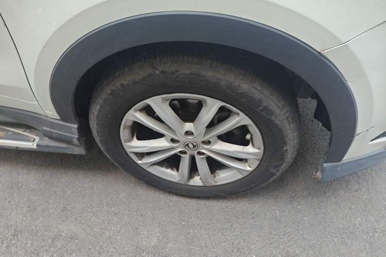 Used Dongfeng Fengon 580 2016 1.8L Manual Comfort Model Right Front Wheel Hub