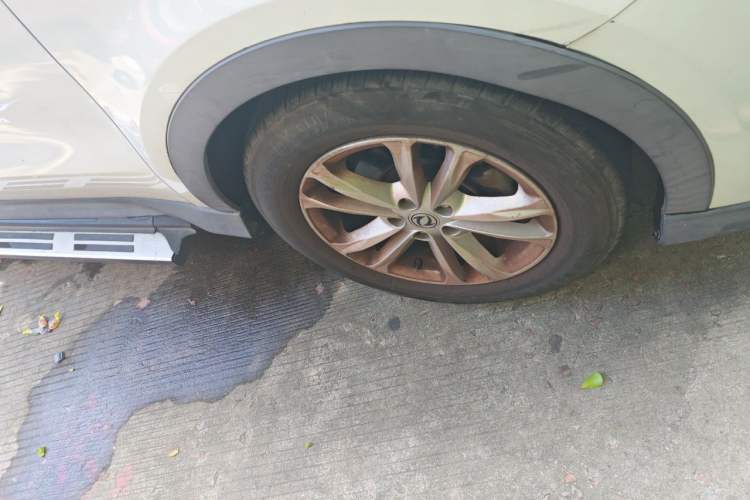 Used Dongfeng Fengon 580 2016 1.8L Manual Comfort Model Right Front Wheel Hub