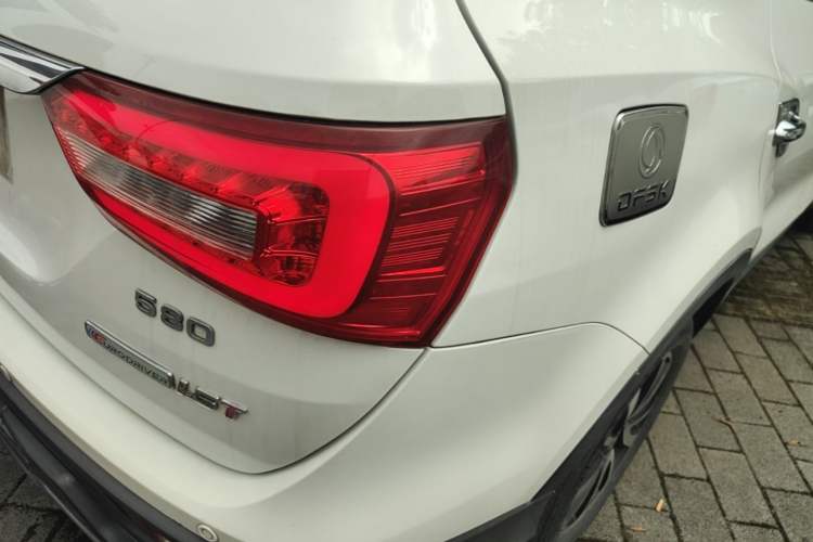 Used Dongfeng Fengon 580 2016 1.5T Manual Luxury Edition Right Rear Taillight