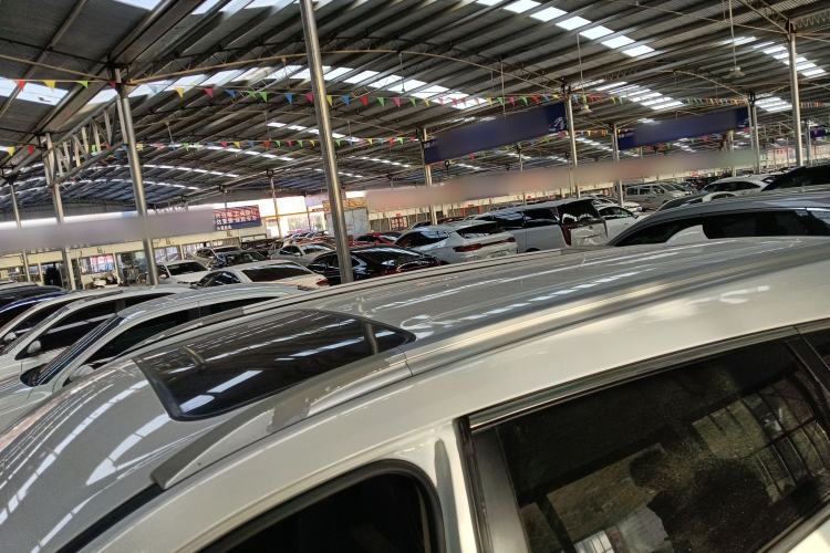 Used Dongfeng Fengon 580 2016 Revised Version 1.5T CVT Luxury Edition Roof