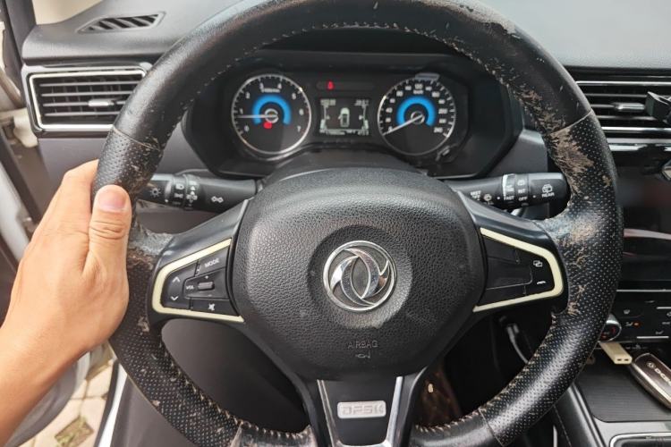 Used Dongfeng Fengon 580 2016 1.5T Manual Luxury Edition Steering Wheel