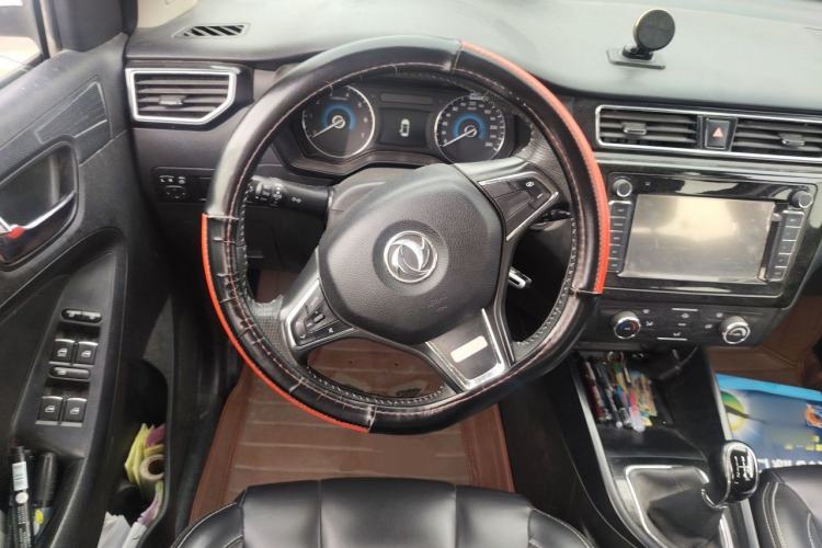 Used Dongfeng Fengon 580 2016 1.8L Manual Comfort Model Steering Wheel
