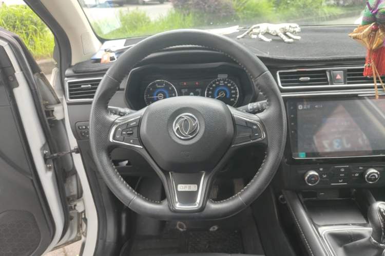 Used Dongfeng Fengon 580 2016 1.5T Manual Luxury Edition Steering Wheel