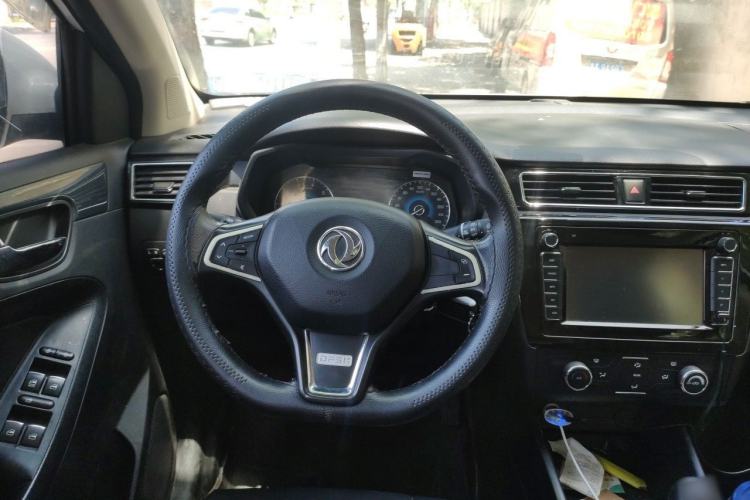 Used Dongfeng Fengon 580 2016 1.8L Manual Comfort Model Steering Wheel