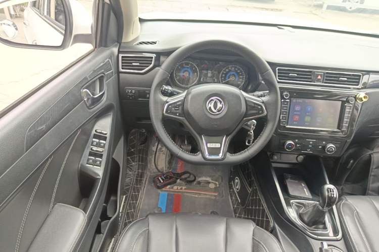 Used Dongfeng Fengon 580 2016 1.8L Manual Comfort Model Steering Wheel