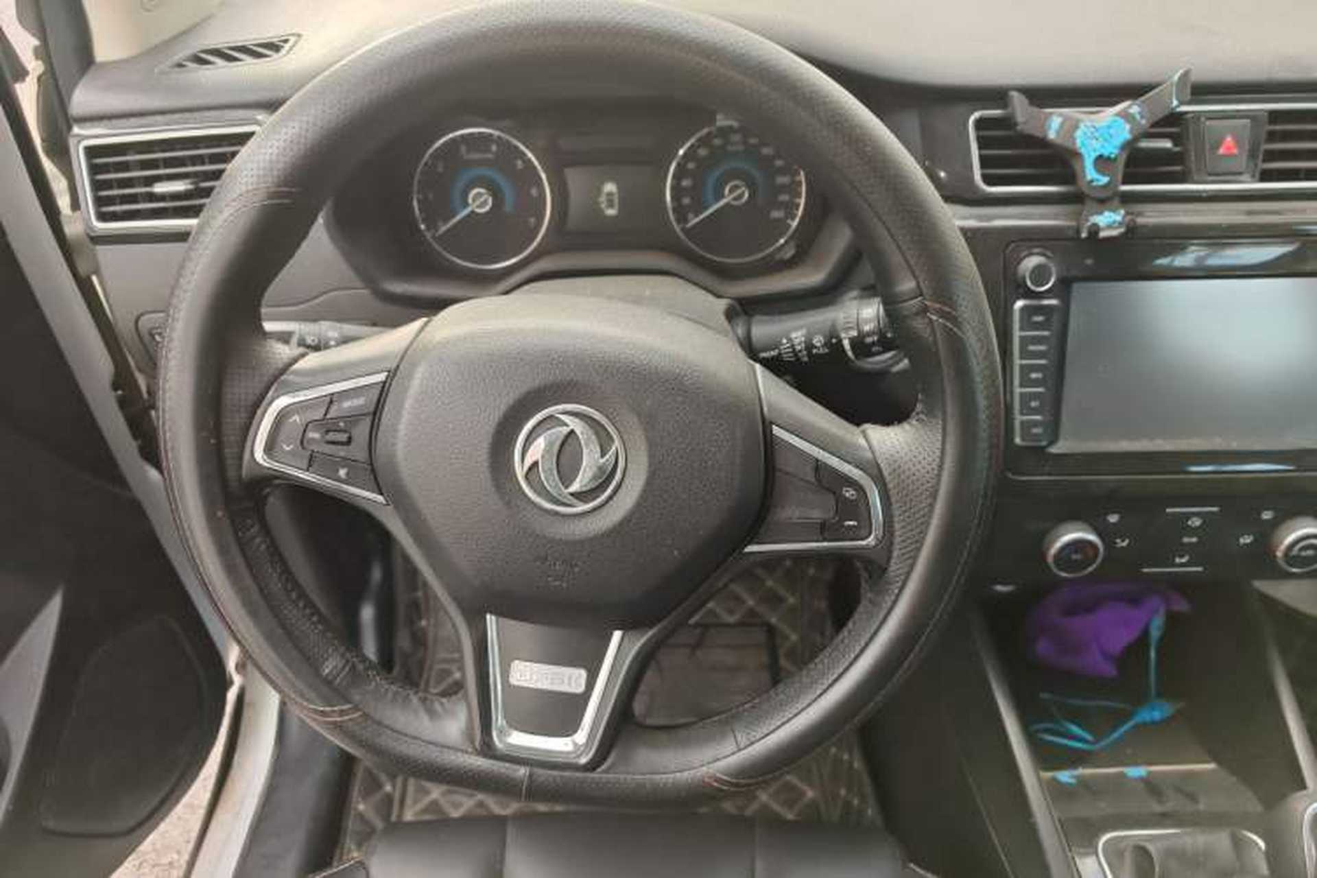 Used Dongfeng Fengon 580 2016 1.8L Manual Comfort Model Steering Wheel