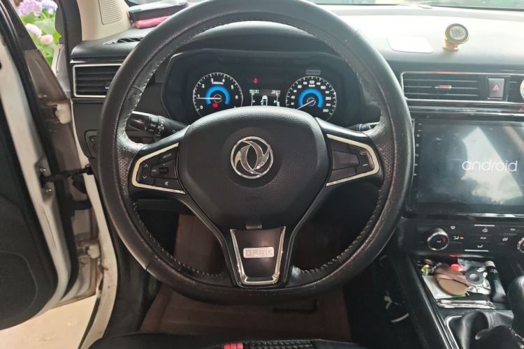 Used Dongfeng Fengon 580 2016 1.5T Manual Luxury Edition Steering Wheel
