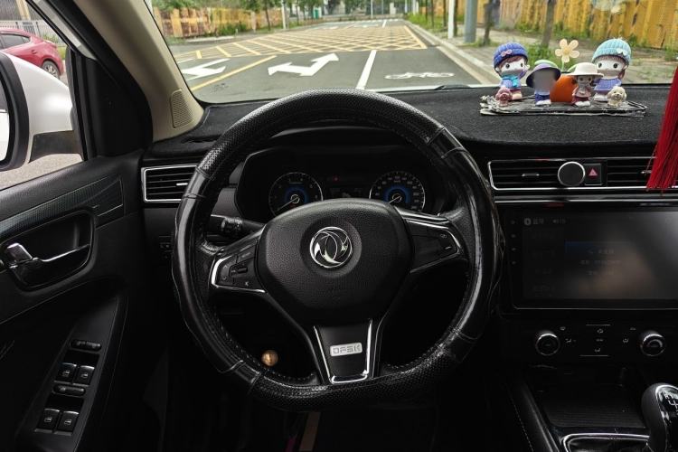Used Dongfeng Fengon 580 2016 1.5T Manual Luxury Edition Steering Wheel