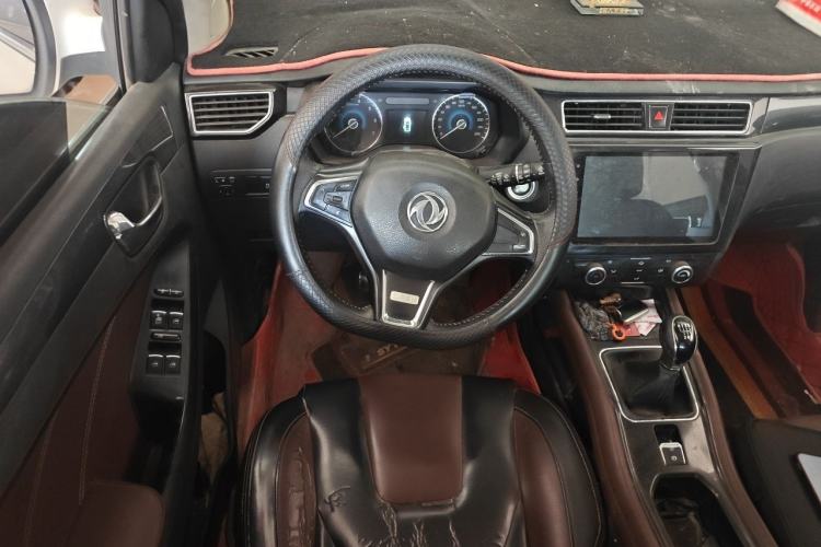 Used Dongfeng Fengon 580 2016 1.5T Manual Luxury Edition Steering Wheel