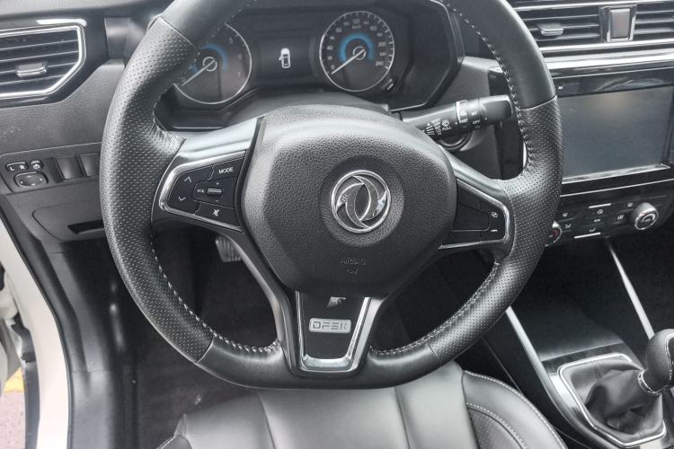 Used Dongfeng Fengon 580 2016 1.8L Manual Comfort Model Steering Wheel