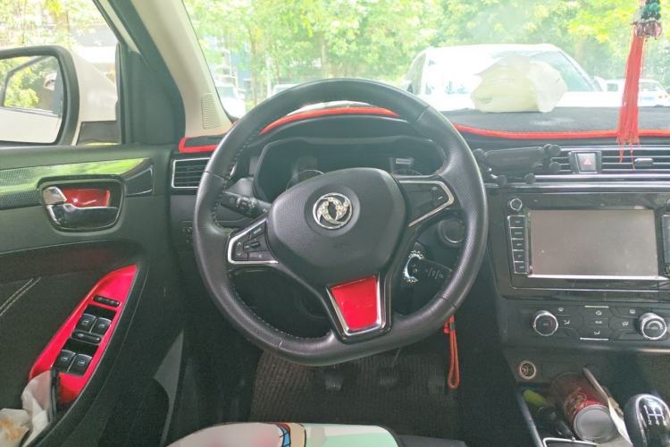 Used Dongfeng Fengon 580 2016 1.8L Manual Comfort Model Steering Wheel