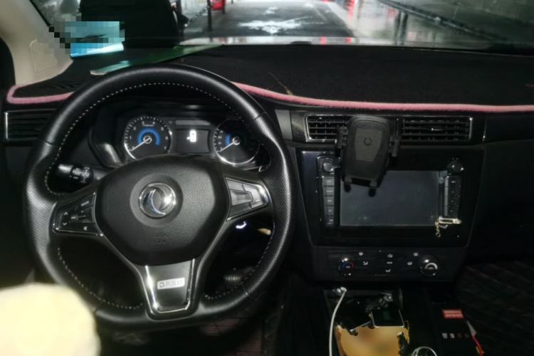 Used Dongfeng Fengon 580 2016 1.8L Manual Comfort Model Steering Wheel