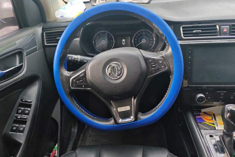 Used Dongfeng Fengon 580 2016 Revised Version 1.5T CVT Luxury Edition Steering Wheel