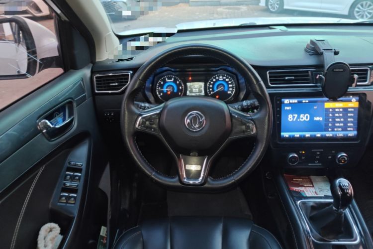 Used Dongfeng Fengon 580 2016 1.5T Manual Luxury Edition Steering Wheel
