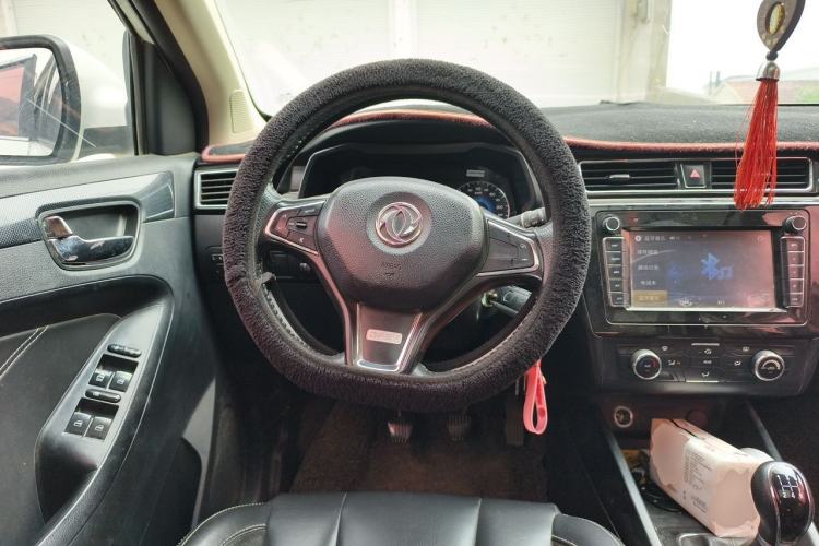 Used Dongfeng Fengon 580 2016 1.8L Manual Comfort Model Steering Wheel