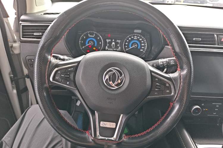 Used Dongfeng Fengon 580 2016 Revised Version 1.5T CVT Luxury Edition Steering Wheel