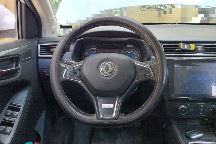Used Dongfeng Fengon 580 2016 1.5T Manual Luxury Edition Steering Wheel