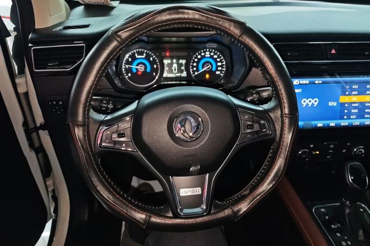 Used Dongfeng Fengon 580 2016 Revised Version 1.5T CVT Luxury Edition Steering Wheel