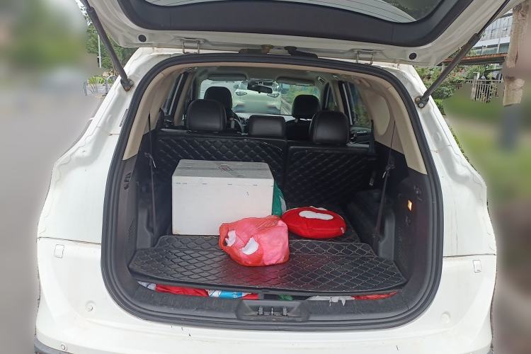 Used Dongfeng Fengon 580 2016 1.5T Manual Luxury Edition Trunk
